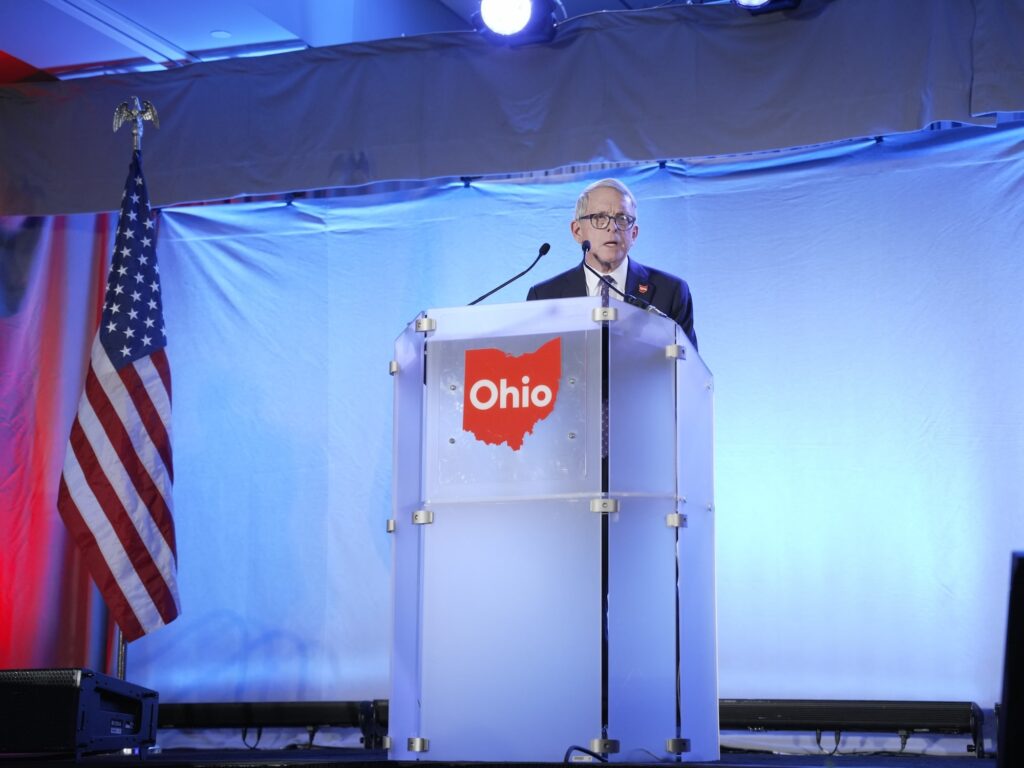 Mike Dewine speaking to event attendees at a JobsOhio and Lake to River economic development event